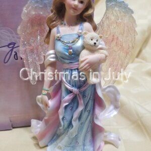 Munro Enterprises 2004 Angels Around Us COMFORT Angel Figurine #AA909 in box